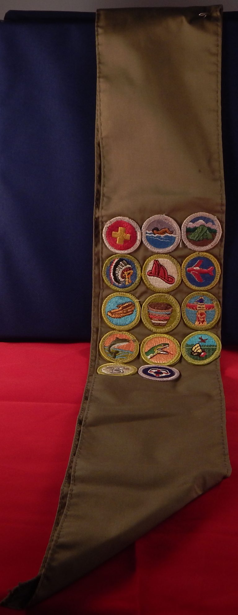 Sash Khaki 30" with 14 rolled edge merit badges